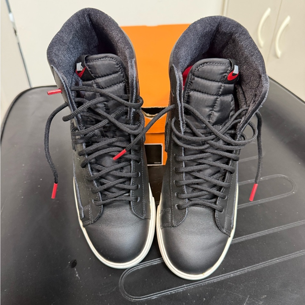 Nike W Blazer Mid Rebel 

Size 9.5

Black/Print-Sail